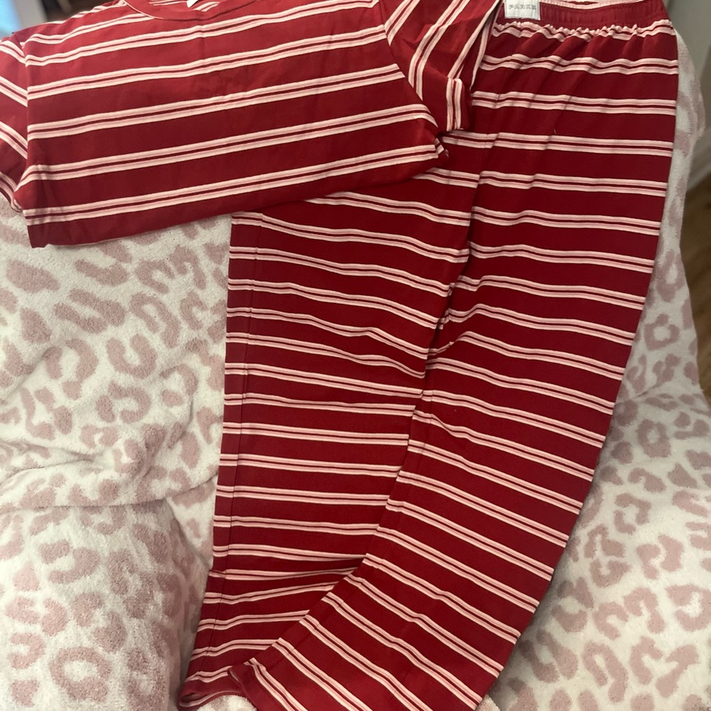 Stylish Red and White Striped Women's Top and Pants Set - Valentines Drop